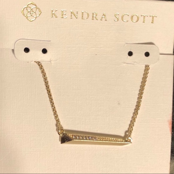 Kendra Scott Eliot pendant necklace in gold - Picture 3 of 4